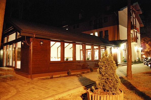 Hotel Eljot Sielpia Wielka Exterior foto